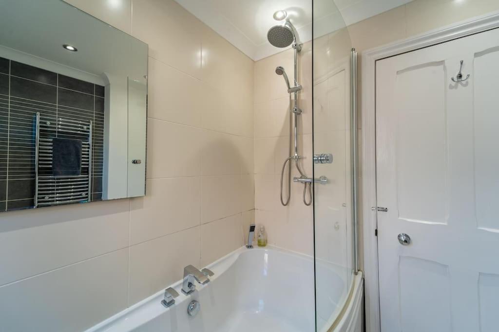 A Beautiful And Stylish 2 Bed Flat Close To Beach Bournemouth Exteriér fotografie